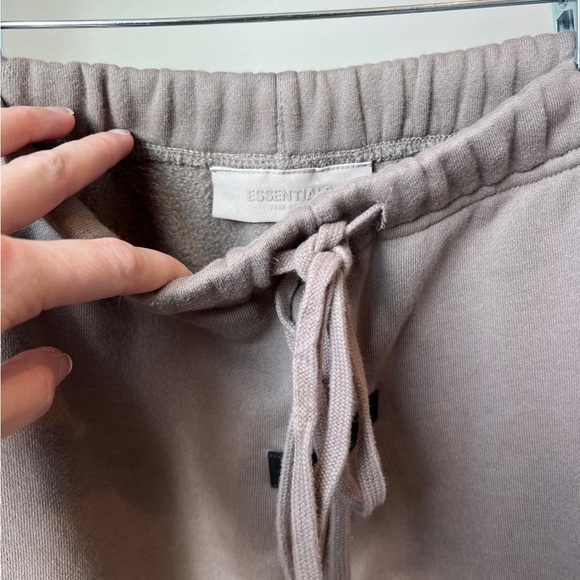 Essentials FOG Sweats - Picture 3 of 3
